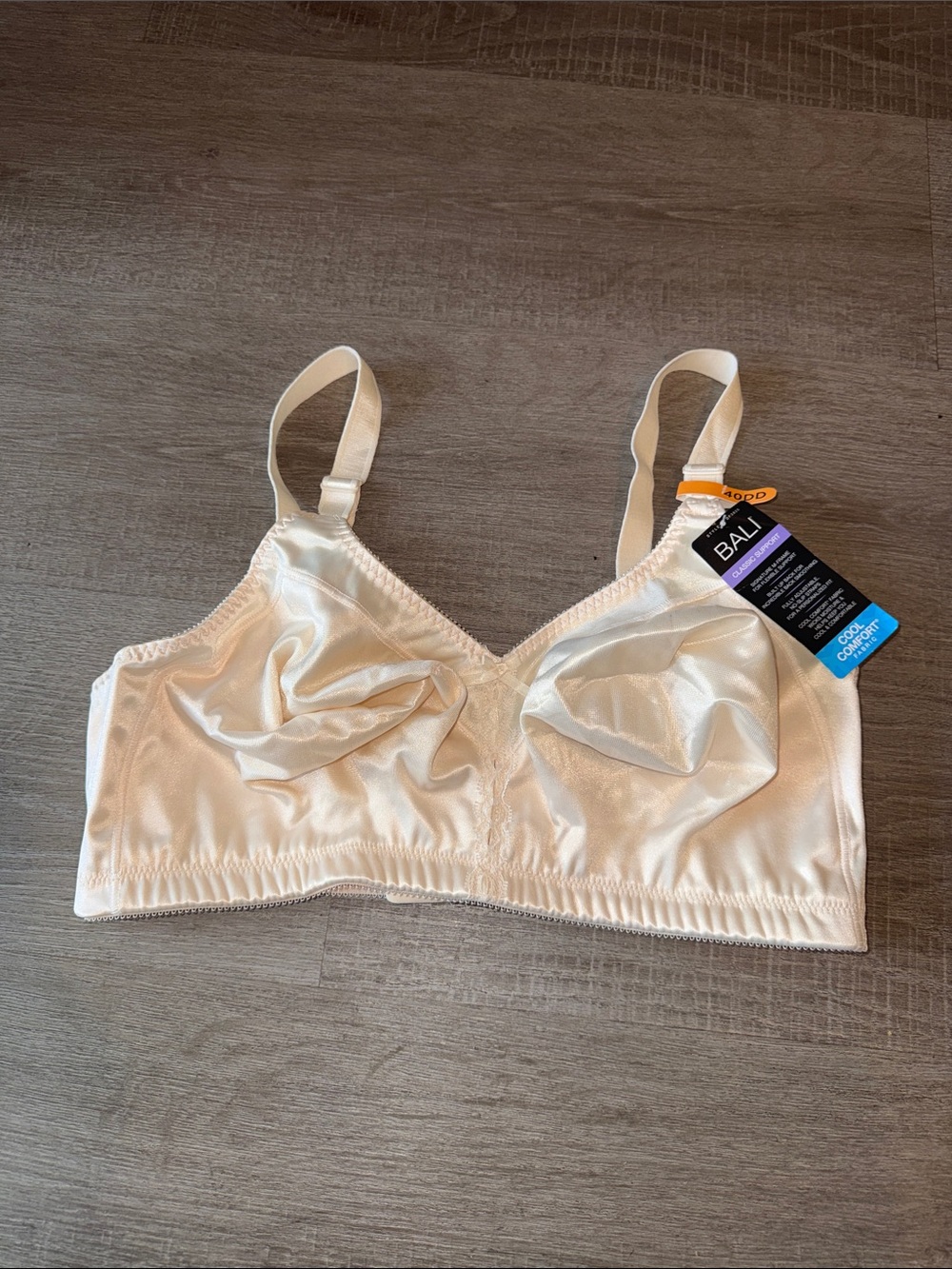Bali Classic Support Wirefree Bra NWT Size 40DD